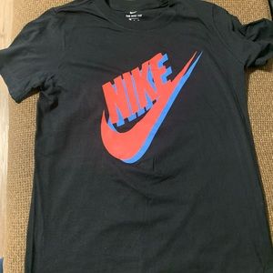 Boys Nike tee